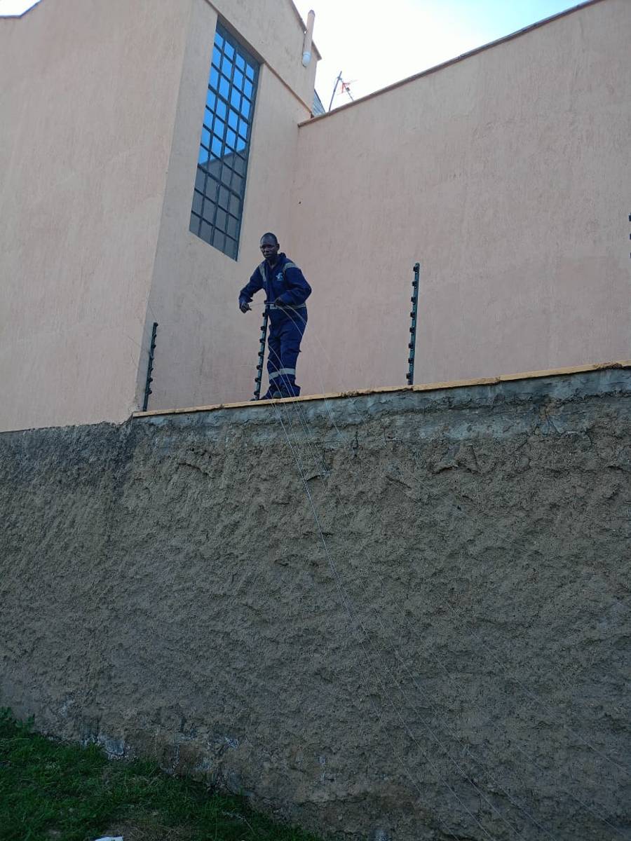 Electric perimeter fence installation in Pridelands